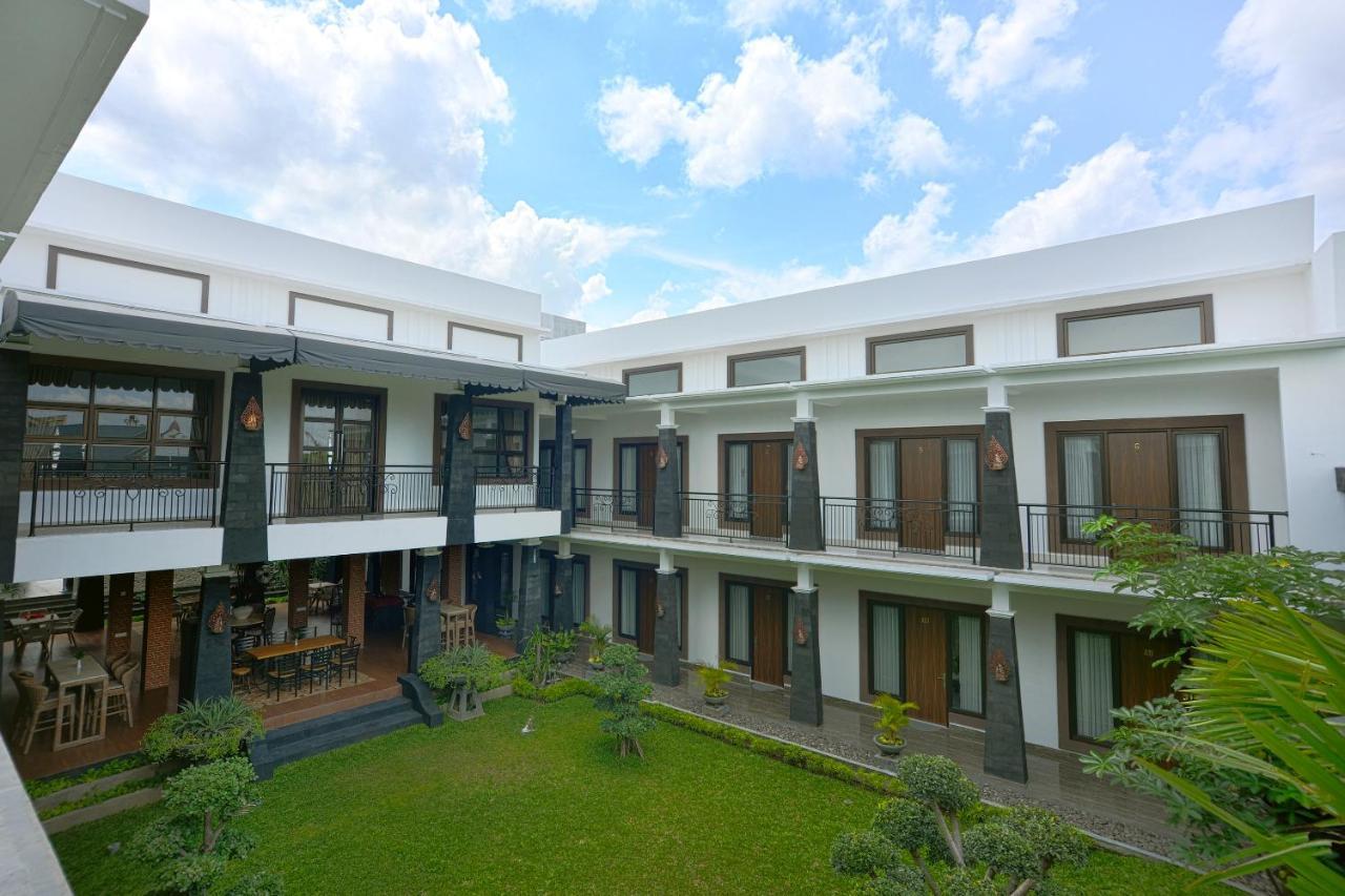 The Edwin Syariah Hotel Ngabean Eksteriør billede