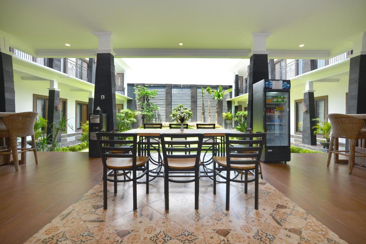 The Edwin Syariah Hotel Ngabean Eksteriør billede